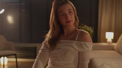 Lana online show from 11-18-25, 09:47