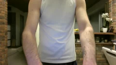 Snapshot of vince_du_80 chatting on 06-07-26, 03:54 Vince online show from 06-07-26, 03:54