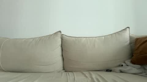 Snapshot of vincee2 chatting on 05-10-26, 02:33 vincee2 online show from 05-10-26, 02:33