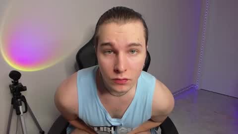 Vincent Strong online show from 02-16-25, 07:37