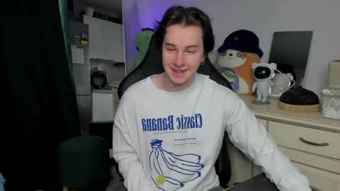 Snapshot of vincent__strong chatting on 05-01-26, 03:44 Vincent Strong online show from 05-01-26, 03:44