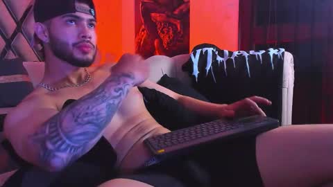 Snapshot of vincentblack_ chatting on 02-21-26, 04:57 Vincent online show from 02-21-26, 04:57