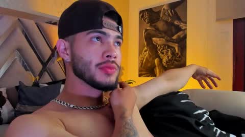 Snapshot of vincentblack_ chatting on 03-14-26, 04:29 Vincent online show from 03-14-26, 04:29