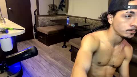 Snapshot of vinsmoke_sanji2020 chatting on 12-18-24, 10:46 Sanji online show from 12-18-24, 10:46