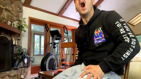 Snapshot of vinsmoke_sanji2020 chatting on 01-12-25, 01:58 Sanji online show from 01-12-25, 01:58