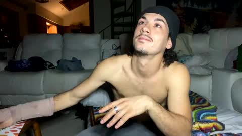 Snapshot of vinsmoke_sanji2020 chatting on 03-05-25, 03:29 Sanji online show from 03-05-25, 03:29