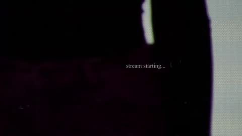 Snapshot of vinylstore chatting on 01-26-25, 12:11 Diva Silvia online show from 01-26-25, 12:11