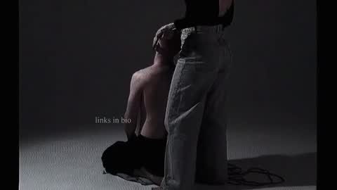 Snapshot of vinylstore chatting on 01-29-25, 05:24 Diva Silvia online show from 01-29-25, 05:24