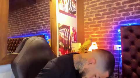 ---Vinzen--- online show from 11-25-25, 04:56