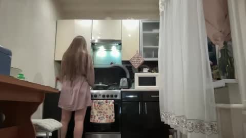 Funny  girl online show from 12-18-24, 04:53