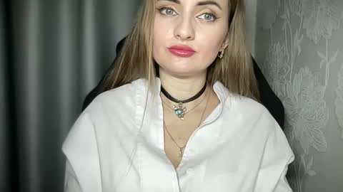 Funny  girl online show from 12-29-24, 10:03