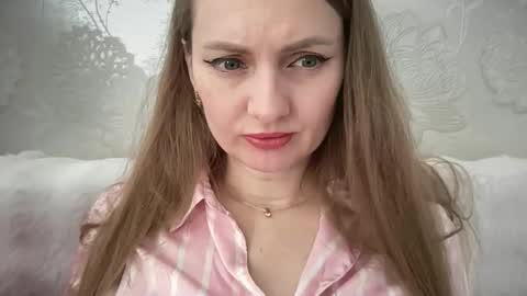 Funny  girl online show from 03-01-26, 12:07