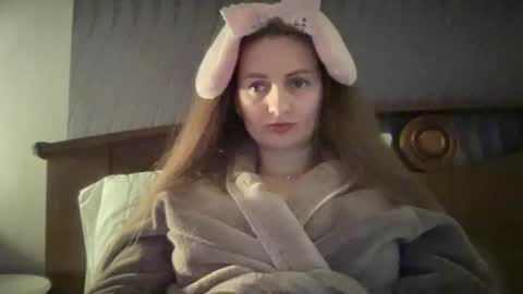 Funny  girl online show from 03-18-26, 01:09