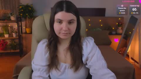 Snapshot of viola__shy chatting on 05-26-26, 09:55 Viola online show from 05-26-26, 09:55