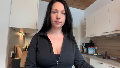 Vio online show from 02-14-26, 12:24