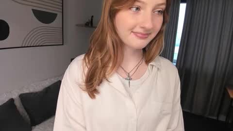 Snapshot of viola_larson chatting on 02-28-26, 11:11 Viola but friends call me Sisi online show from 02-28-26, 11:11