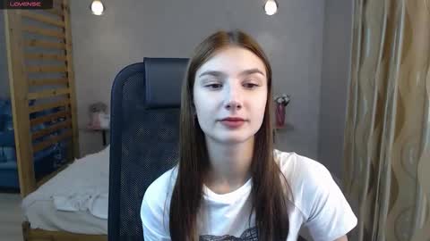 violaberry__ online show from 09-27-25, 02:16