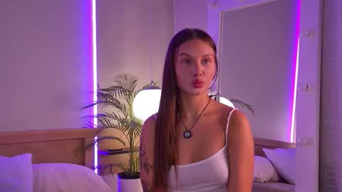 violaflirt online show from 09-27-25, 04:06