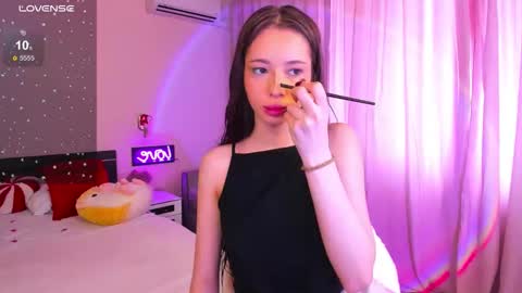 Snapshot of violarivera chatting on 03-18-26, 08:06 violarivera online show from 03-18-26, 08:06