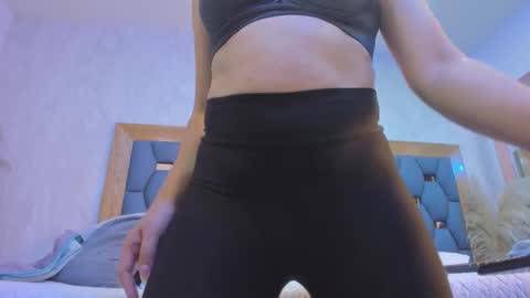 violeet_gray online show from 01-14-26, 12:22