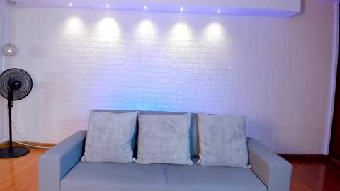 Violett  Everyday From 0530 to 1430 Col Time online show from 03-06-25, 05:00