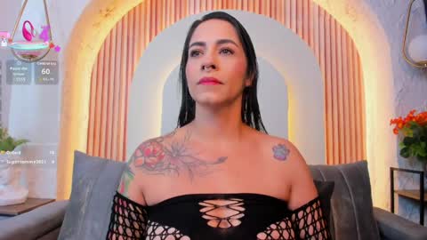 Violette online show from 05-05-26, 10:01