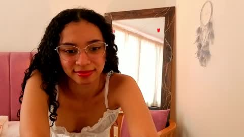 violet__15 online show from 05-04-26, 12:56