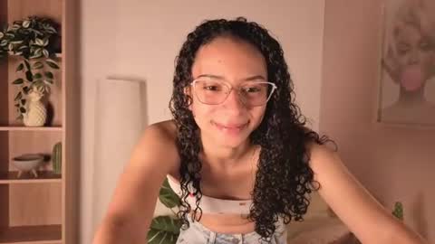 violet__15 online show from 06-16-26, 12:08