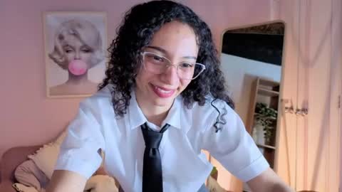 violet__15 online show from 06-25-26, 12:09