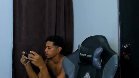 Violet and Myers online show from 03-21-26, 06:55