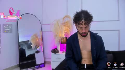 Violet and Paul online show from 10-15-25, 04:01