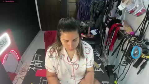 Kim online show from 10-21-25, 09:48