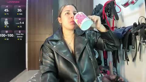 Kim online show from 01-14-26, 08:58