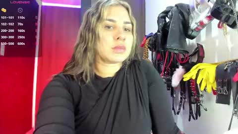 Kim online show from 06-10-26, 07:46