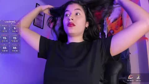 Snapshot of violet_blaze chatting on 11-04-25, 10:14 online show from 11-04-25, 10:14