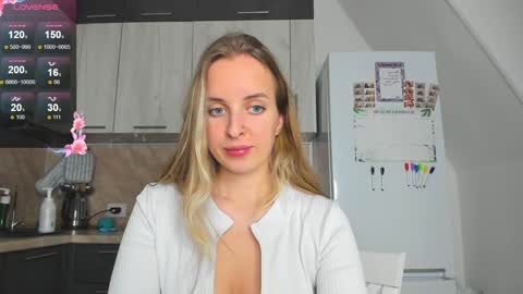 Violet online show from 12-10-24, 01:44