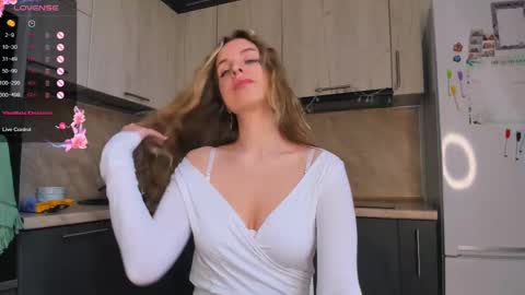 Violet online show from 02-24-25, 01:53