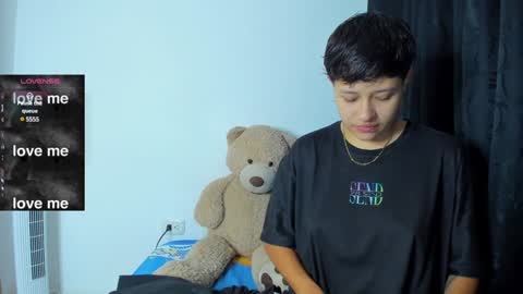 Snapshot of violet_casper_ chatting on 12-21-24, 10:28 Violet and Casper online show from 12-21-24, 10:28