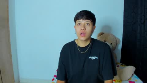 Snapshot of violet_casper_ chatting on 12-30-24, 09:27 Violet and Casper online show from 12-30-24, 09:27