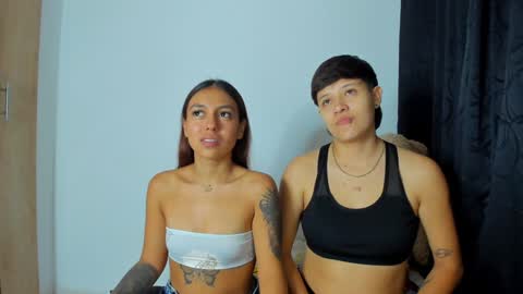 Snapshot of violet_casper_ chatting on 12-31-24, 05:44 Violet and Casper online show from 12-31-24, 05:44