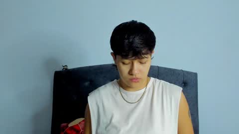 Snapshot of violet_casper_ chatting on 01-22-25, 09:46 Violet and Casper online show from 01-22-25, 09:46