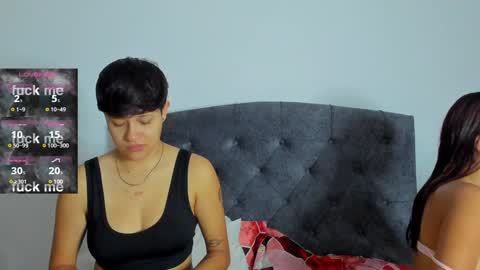 Snapshot of violet_casper_ chatting on 01-30-25, 10:19 Violet and Casper online show from 01-30-25, 10:19