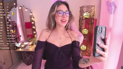 violet online show from 01-24-25, 05:21