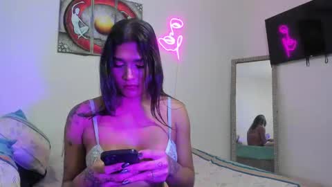 Violet online show from 01-26-25, 02:03