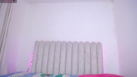 violet_giraldo online show from 02-17-26, 06:36