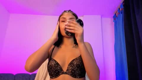 violet_jhonson online show from 11-15-25, 12:45