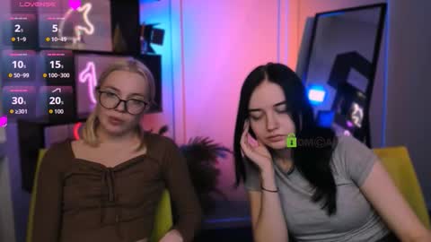 violet_moxi online show from 12-20-25, 12:40