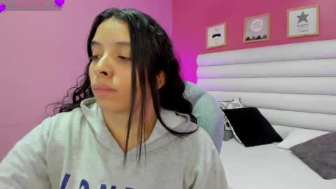 violet_sinclair online show from 04-07-26, 11:32