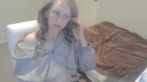 violet_winter97 online show from 12-29-24, 09:52