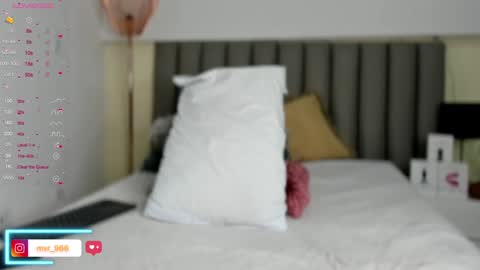 Snapshot of violeta_cs chatting on 02-04-25, 08:28 online show from 02-04-25, 08:28